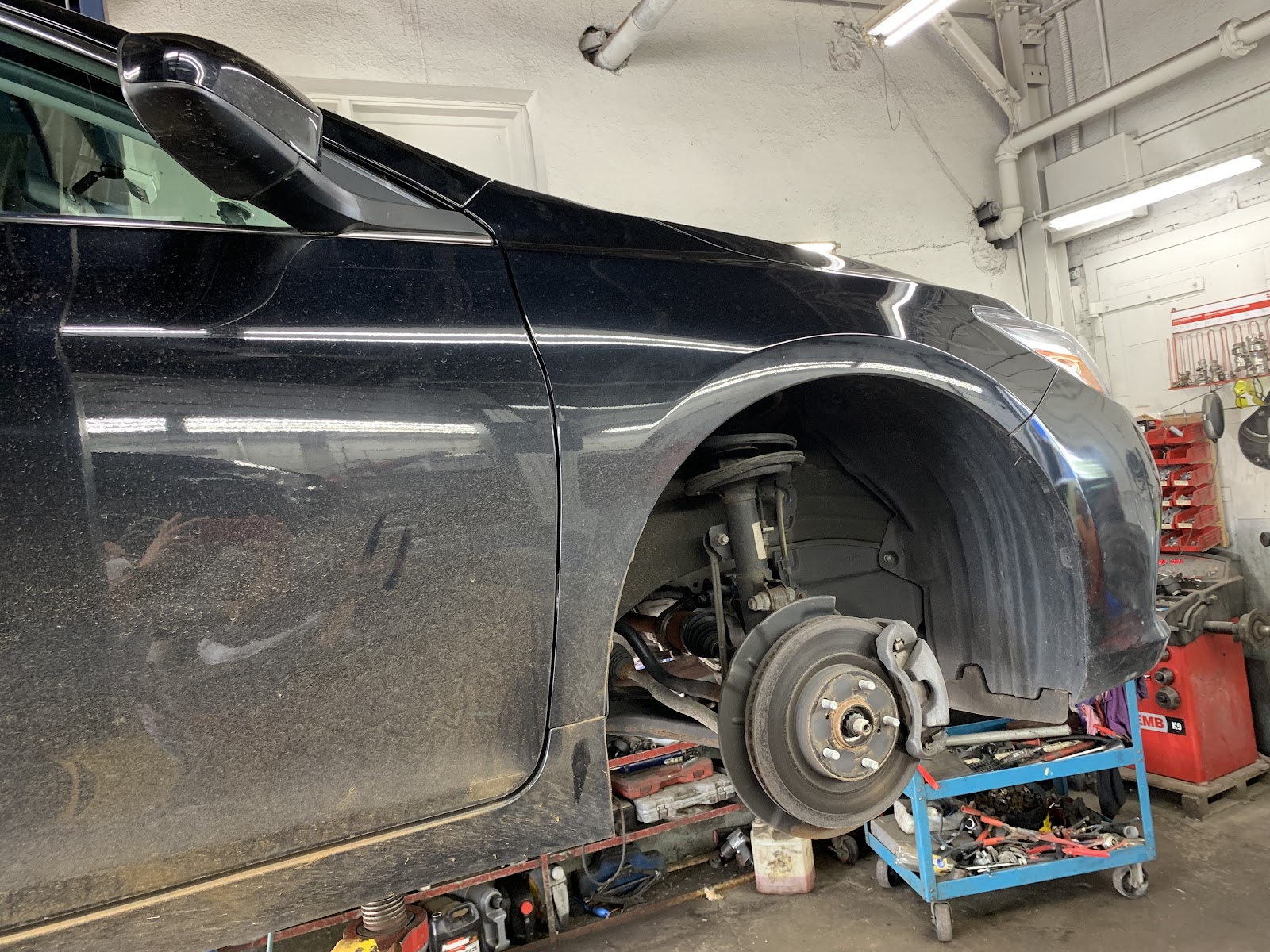 The V.M Auto workshop on Mountain Sights, Montreal